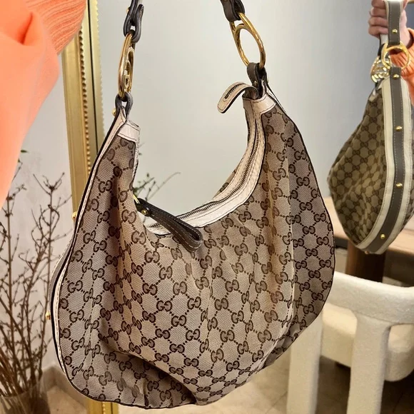 【GUCCI・グッチ】 SHOULDER BAGS Gucci - Gucci Horsebit Chain shoulder bag Beige - The Corner
